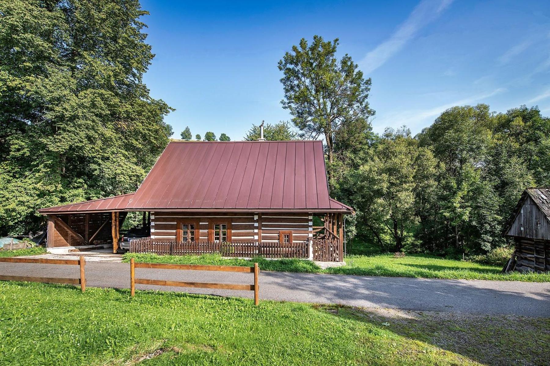 Villa Drevenica Na Kraji Sveta Osturna Exterior foto